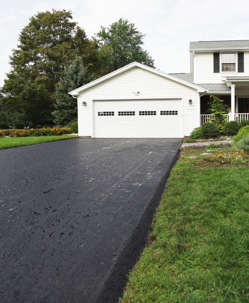 Cost of Blacktop Driveway Paving in Providence